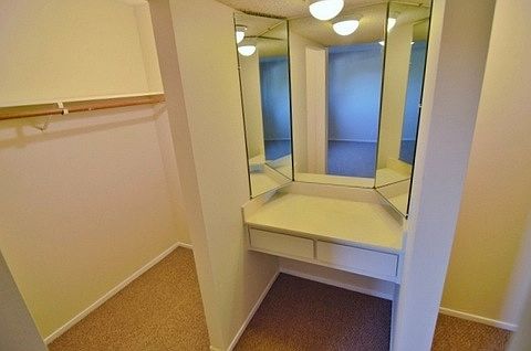 2 Walk-In Closets & Vanity