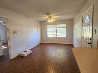 208 Caladium St, Lake Jackson, TX 77566