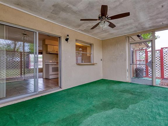 5th image of 5308 Winewood Dr