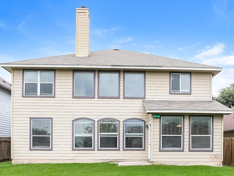 539 W Metcalfe St — Photo 17