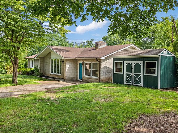 4th image of 119 Forest Hills Dr