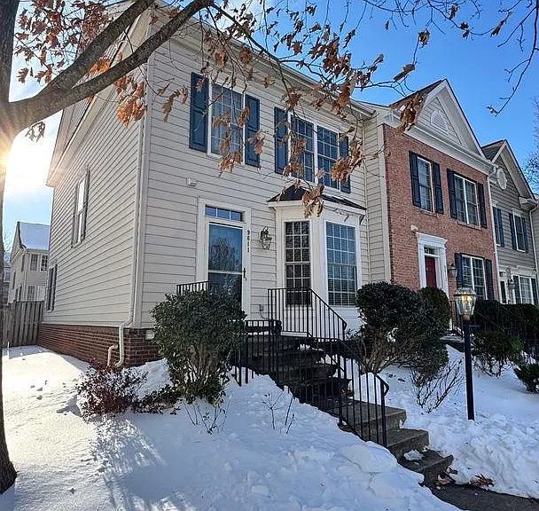 9611 Normanton Way — Photo 1