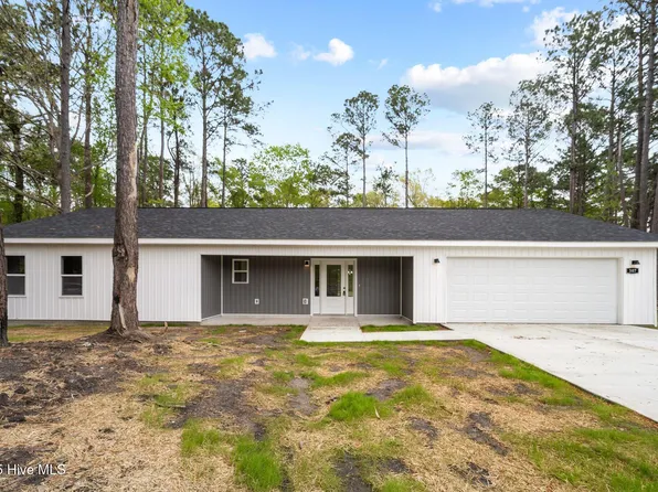 307 Pinewood Court, Jacksonville, NC 28546
