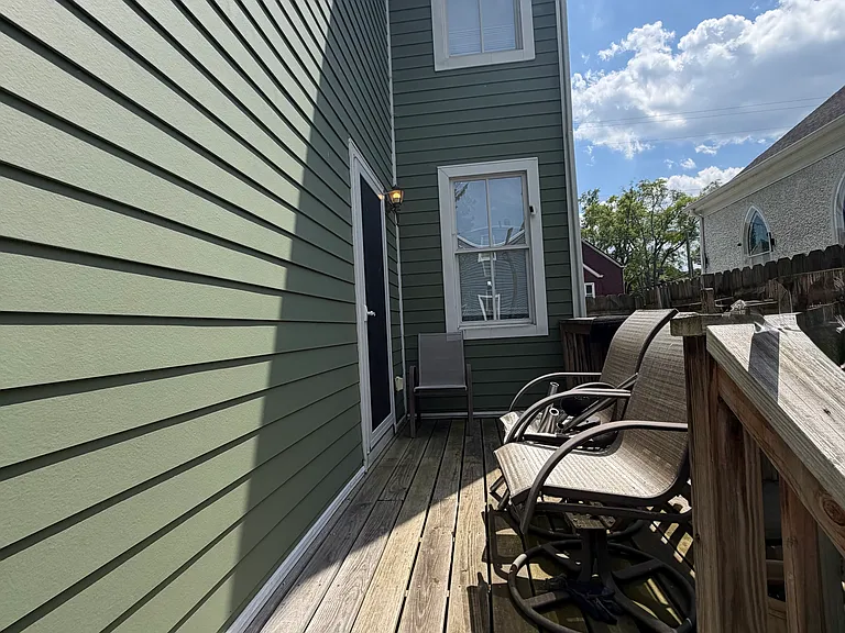 2304 Fairmount Ave — Photo 9