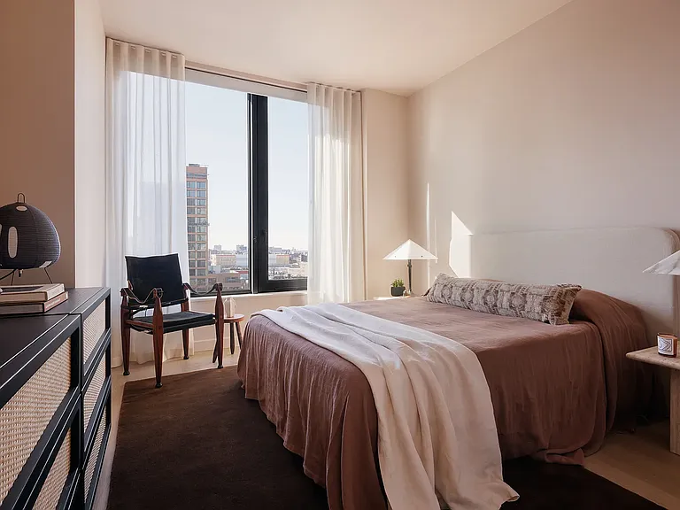 655 Union St #Penthouse 2B — Photo 3