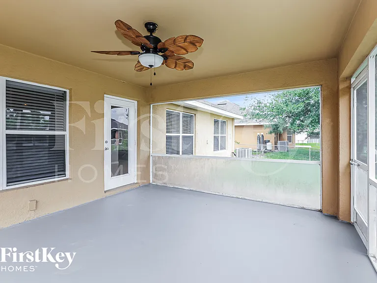 414 Willowbrook Dr — Photo 8