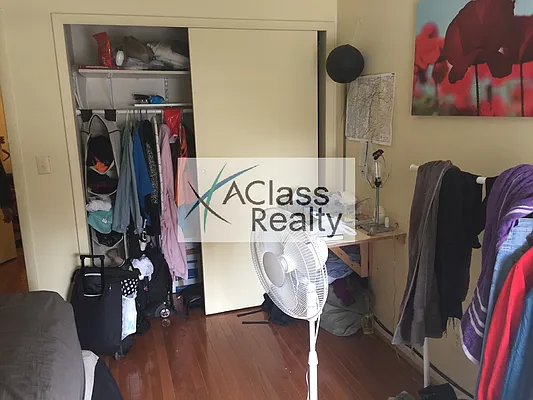 Rented by A Class Realty Long Island City LLC | media 2