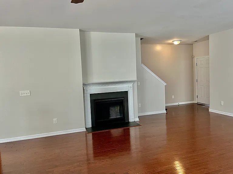 1109 Somers Dr — Photo 7