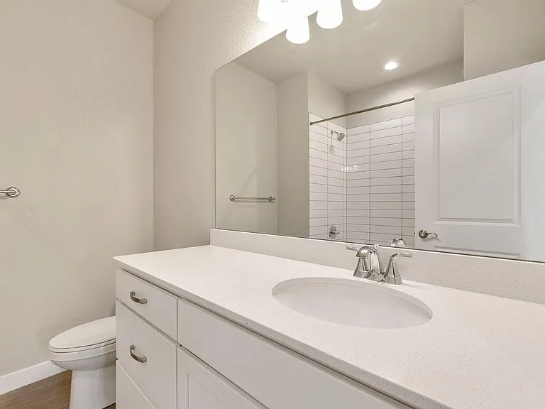 820 Schlagel St #7 — Photo 18