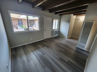 15043 Victory Blvd #11, Van Nuys, CA 91411