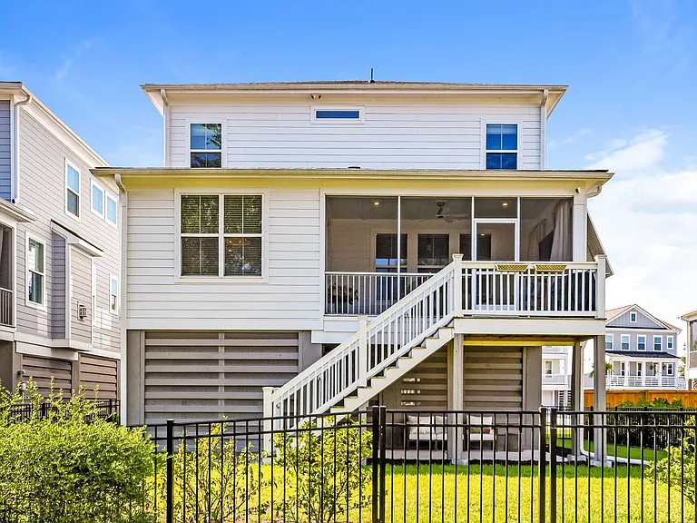 2242 Tillage St — Photo 17