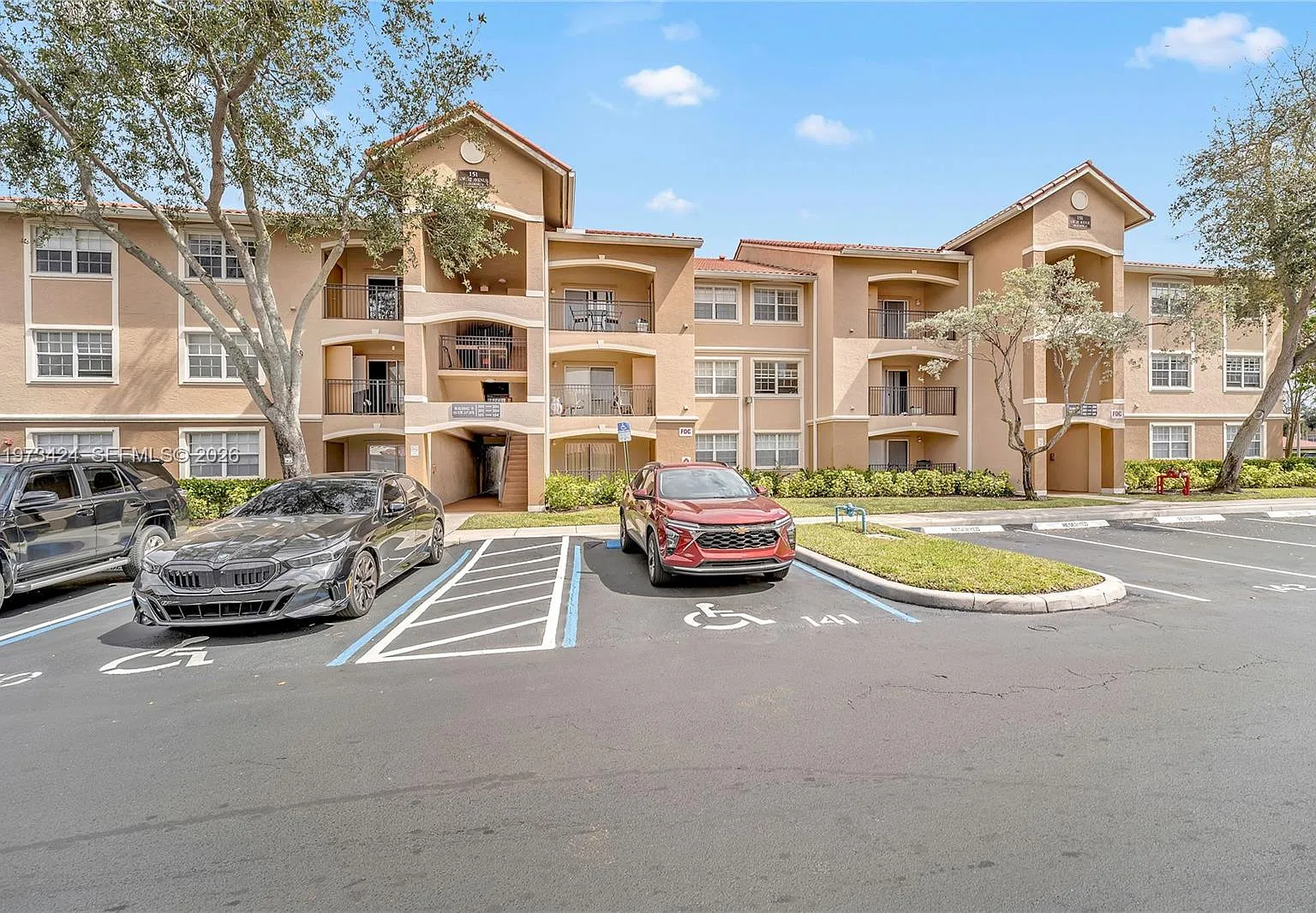 Marquesa Condo — Photo 2