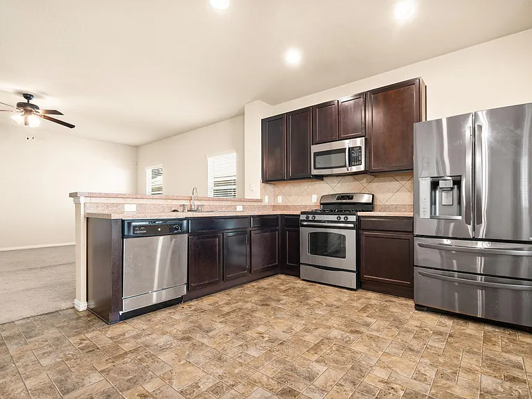 12103 Patton Point — Photo 9