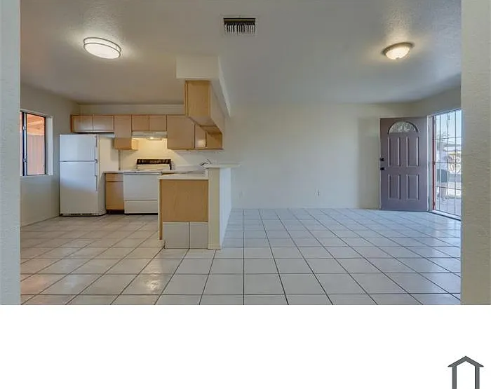 1827 S Jefferson Ave #1 — Photo 2