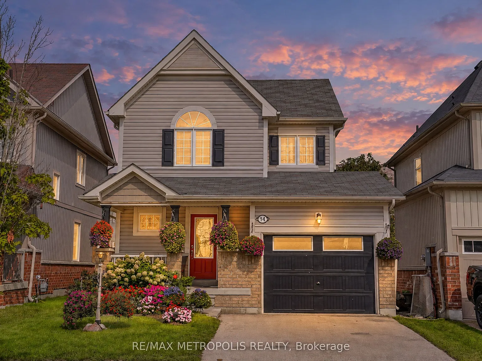 3 bed, $2,975 — Photo 3