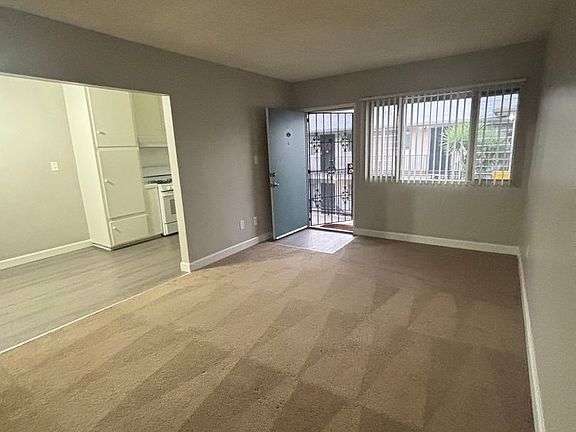 2nd image of 1511 W Palmyra Ave APT K