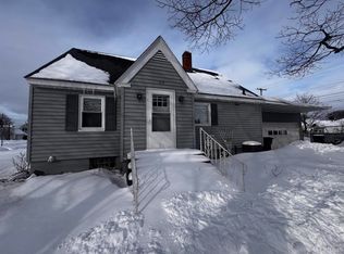 1524 9th Ave S, Escanaba, MI 49829