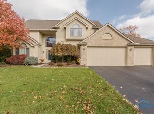 7616 Hickory Grove Rd, Sylvania, OH 43560
