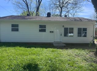 120 Saint James Ln, Cahokia, IL 62206