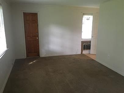 2nd image of 375 Lowndes Ave