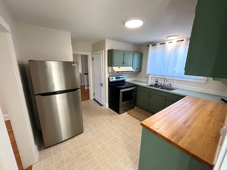 201 N American Ave — Photo 15