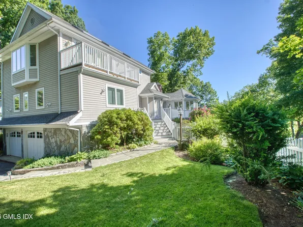 25 Weston Hill Rd, Riverside, CT 06878