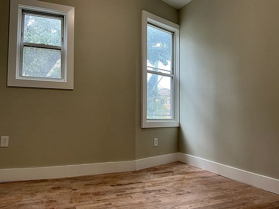4th image of 376 Avon Ave #5C