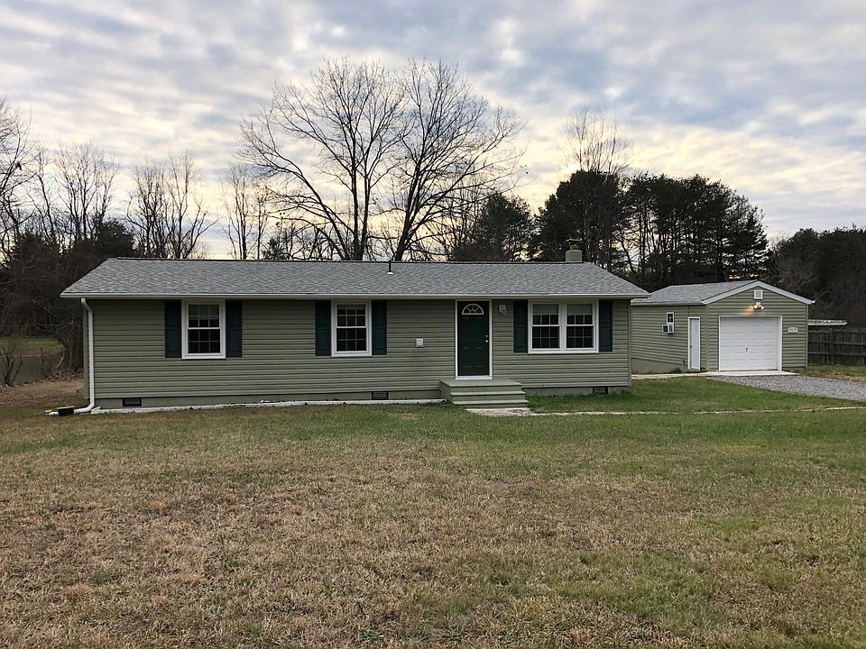 1st image of 10632 Robert E Lee Dr