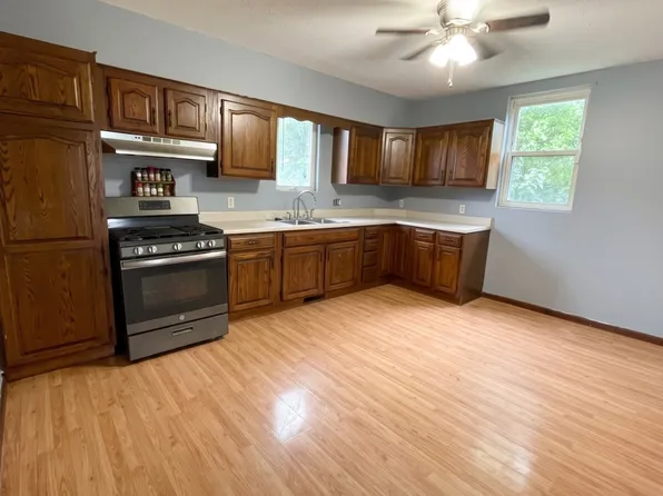 610 W 19th St #1, Erie, PA 16502