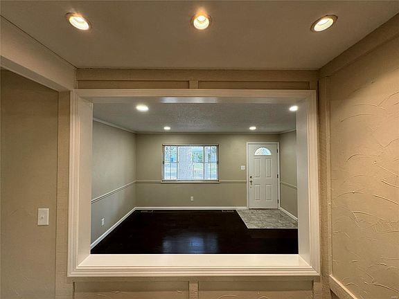 5th image of 4817 Cherry Blossom Ln