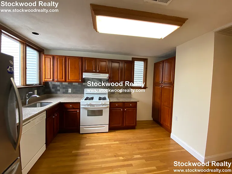51 Telegraph St #2 — Photo 3