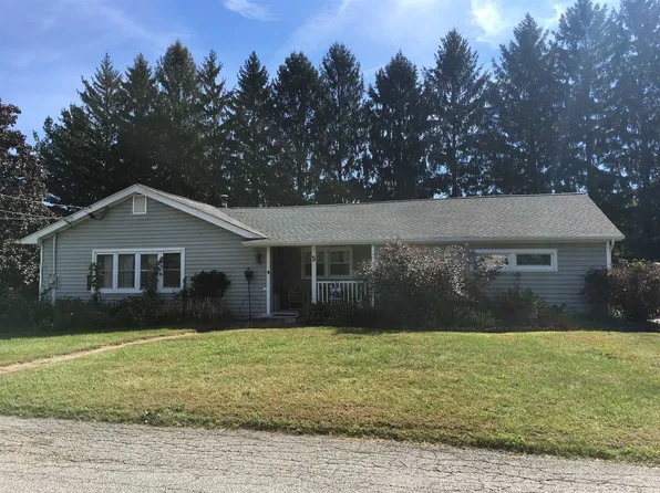 5 Brothers Rd, Stormville, NY 12582