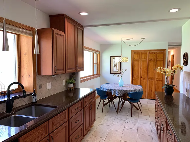 118 Lakeland Dr — Photo 11