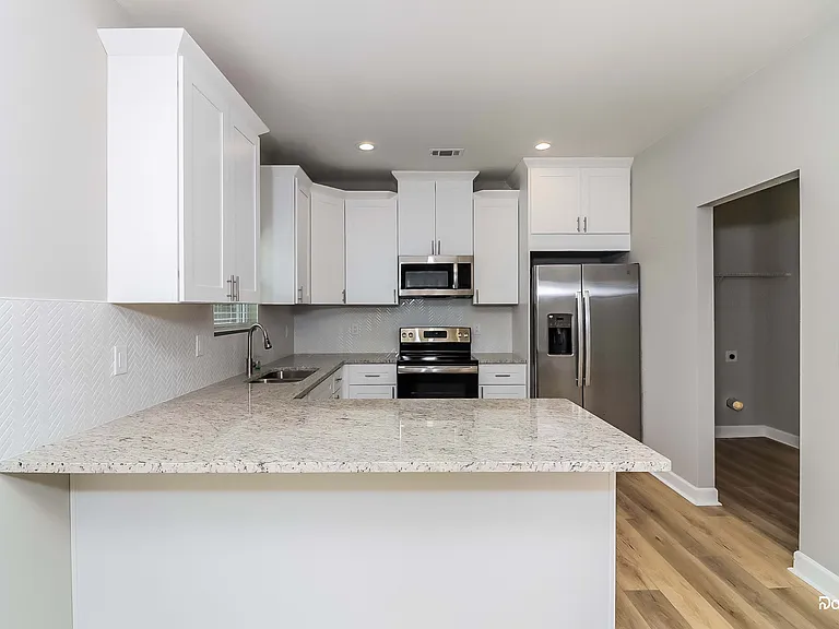 112 Cassidy Trl — Photo 4