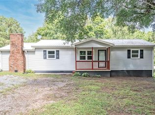 175 J & L Farm Ln, Mocksville, NC 27028