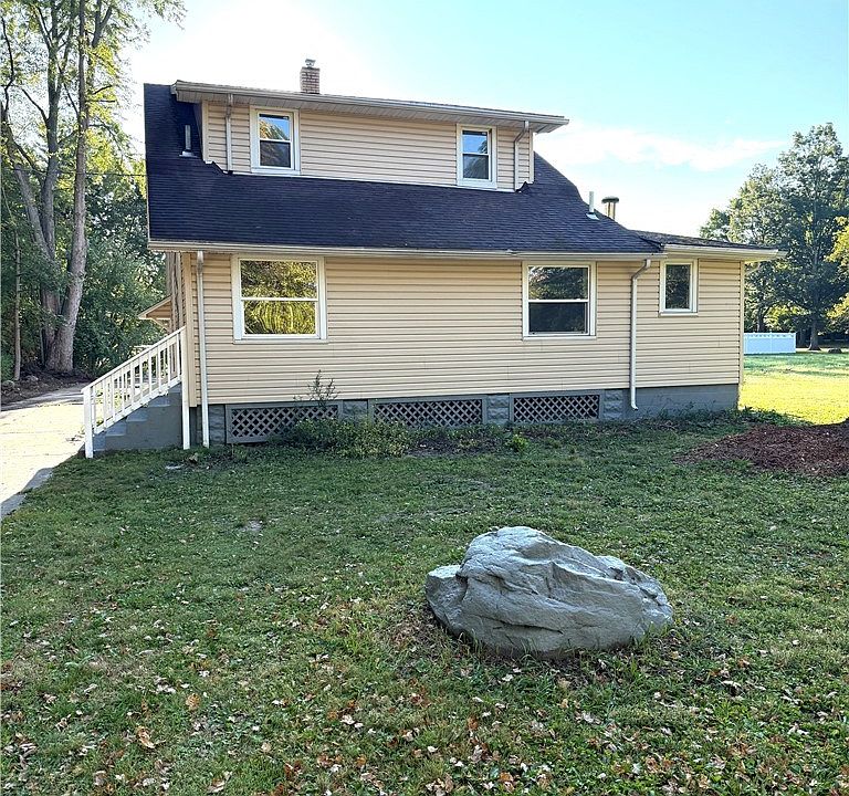 1st image of 3687 Franklin Ave