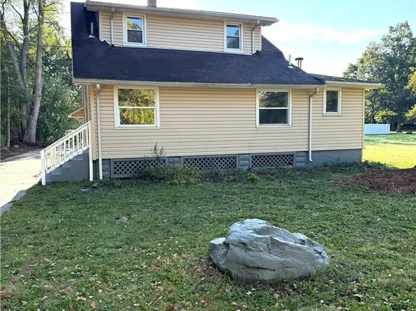 3687 Franklin Ave, Hubbard, OH 44425