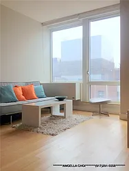 Rented by R New York
