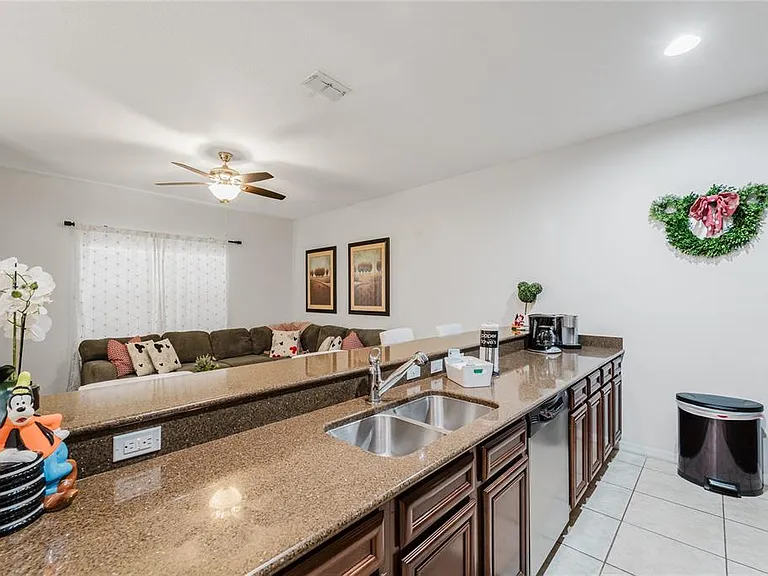 8961 Majesty Palm Rd — Photo 12