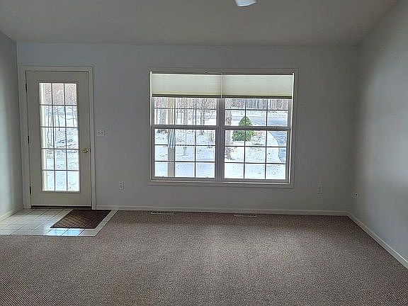 3rd image of 5089 Matthew Dr