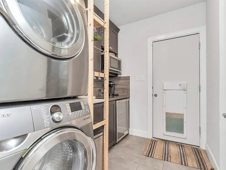 360 Eado Park Cir — Photo 3