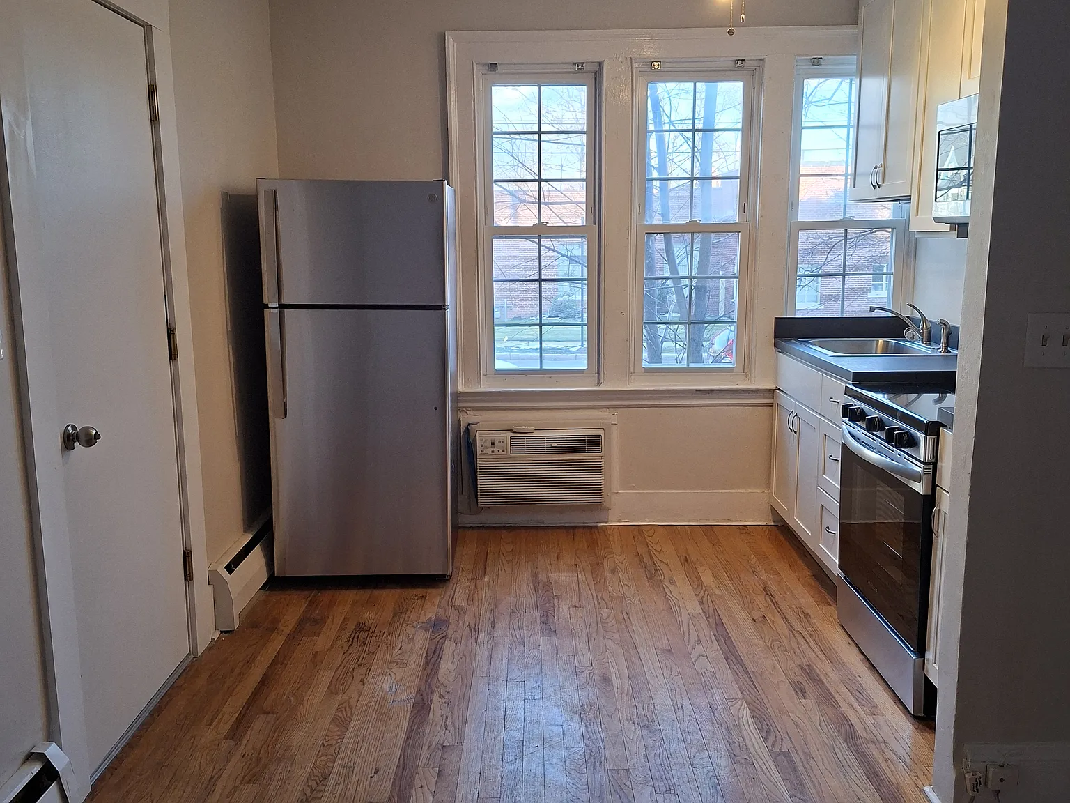 1 bed, 750 sqft, $1,550 — Photo 2