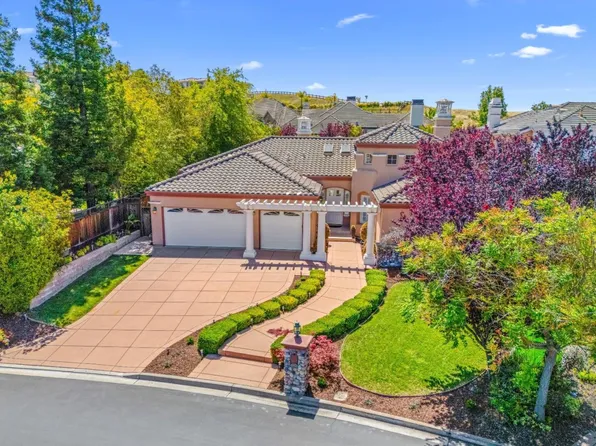 5581 Arezzo Dr, San Jose, CA 95138