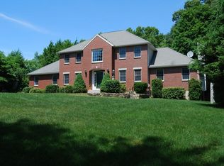 114 Concord Rd, Westford, MA 01886