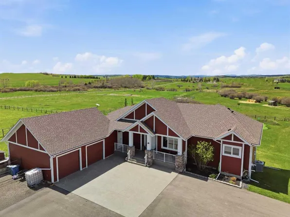 162035 E 192nd St W, Foothills County, AB T1S 2T2