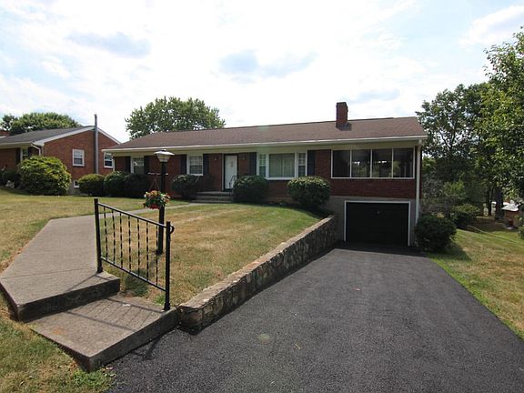 2nd image of 615 Briarwood Dr