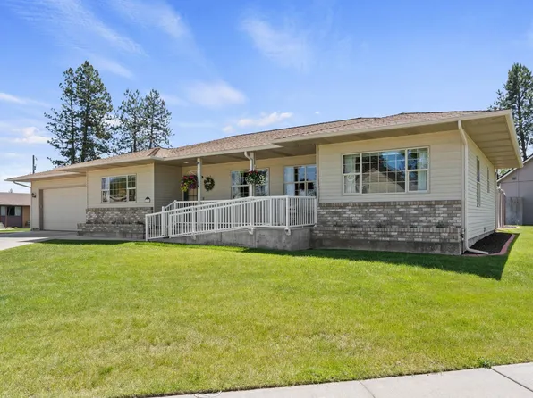 830 E Evergreen Dr, Medical Lake, WA 99022