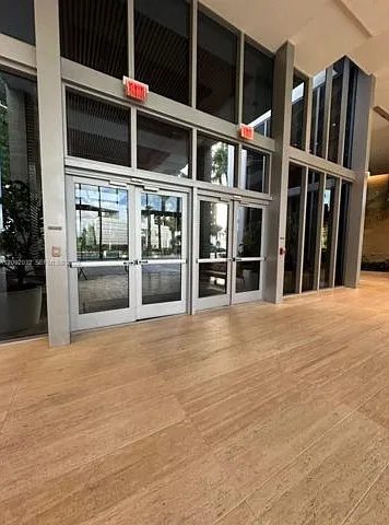 2 bed, 2.0 bath, $4,000 — Photo 2