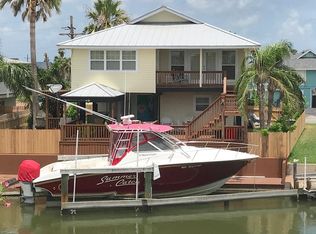 4 Mazatlan Dr, Rockport, TX 78382