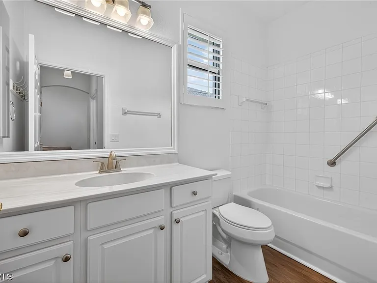 14214 Manchester Dr — Photo 12
